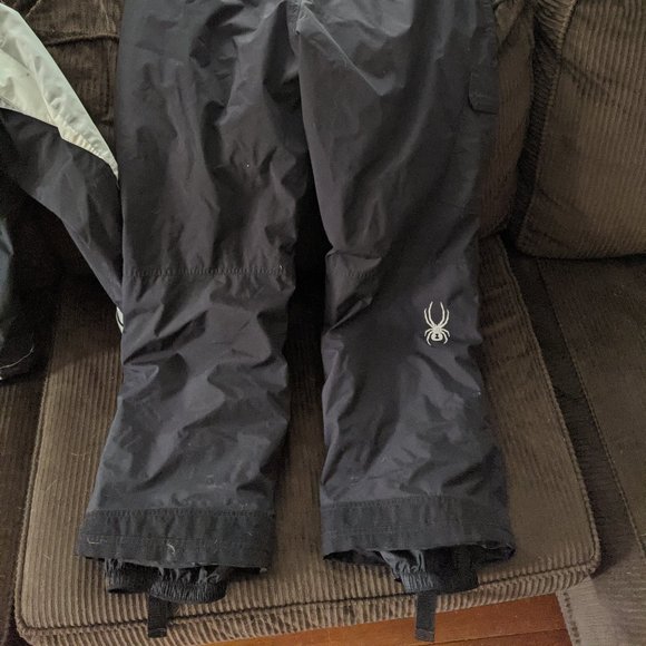 Spyder Ski Jacket, Snow Pants, and Neck Gaiter - Picture 9 of 10